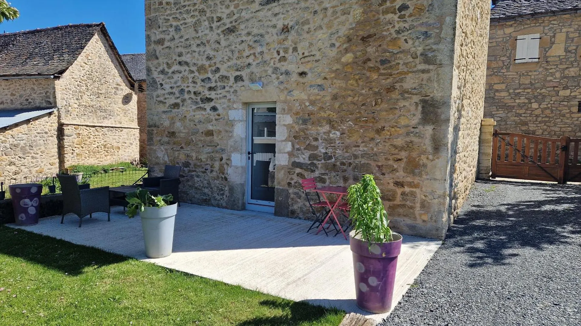 Jolie Petite Maison 134 Lugan Lugan (Aveyron)
